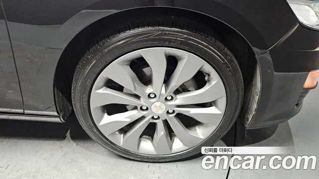 Chevrolet Malibu 2020 thumb 4