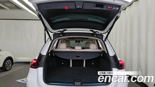 Mercedes-Benz E-Класс 2025 thumb 4
