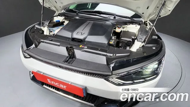 Kia EV6 2023 thumb 6