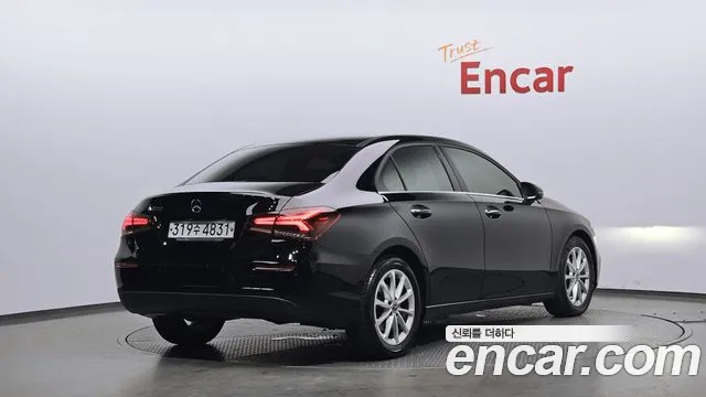 Mercedes-Benz A-Class 2020 thumb 12