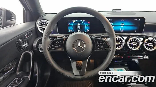 Mercedes-Benz A-Class 2020 thumb 6