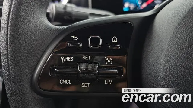 Mercedes-Benz A-Class 2020 thumb 5