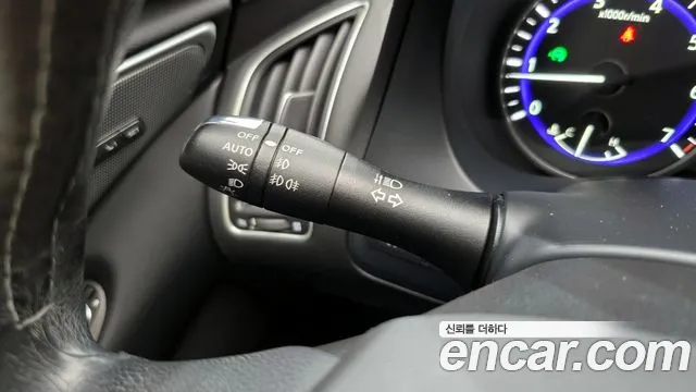 Infiniti Q50 2015 thumb 2