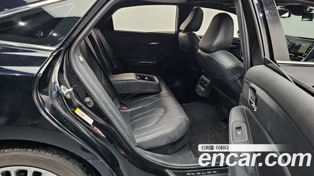 Toyota Avalon 2018 thumb 8