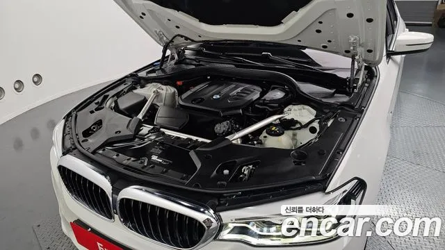 BMW 5 серии 2019 thumb 7