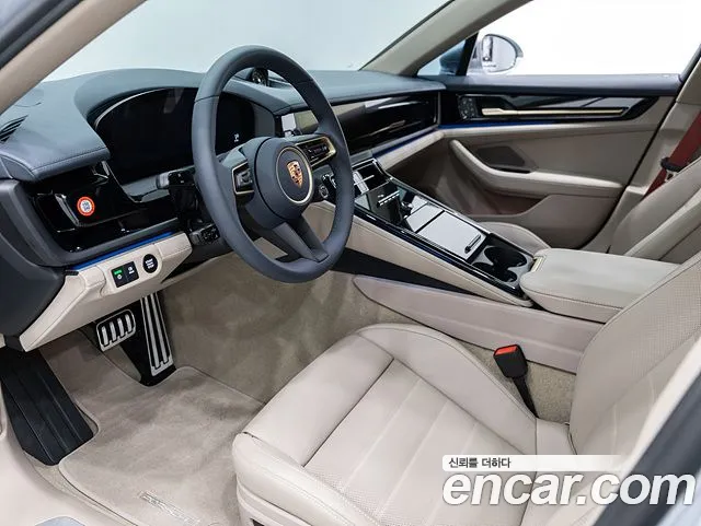 Porsche Panamera 2025 thumb 9