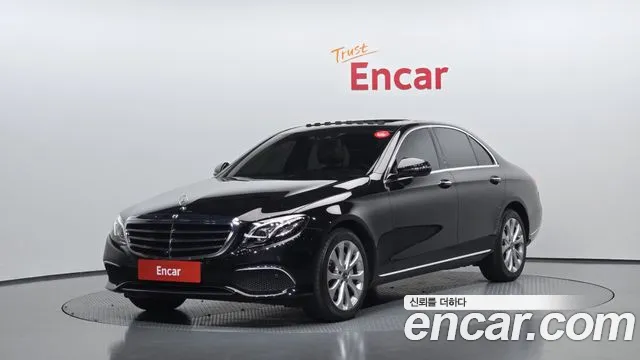 Mercedes-Benz E-Class 2019 thumb 5