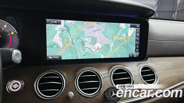 Mercedes-Benz E-Class 2019 thumb 4
