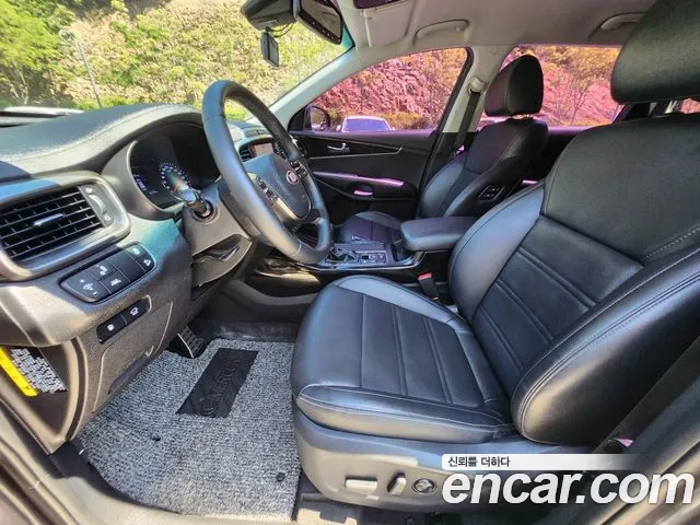 Kia Sorento 2018 thumb 10
