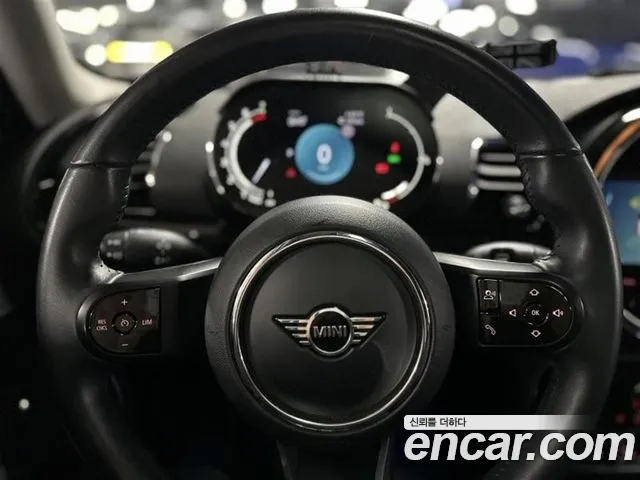 Mini Cooper Clubman 2021 thumb 3