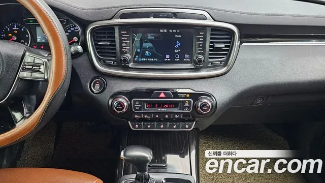 Kia Sorento 2017 thumb 10