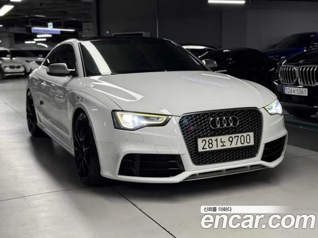 Audi RS5 2013 thumb 10