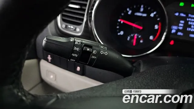 Kia Carnival 2019 thumb 7