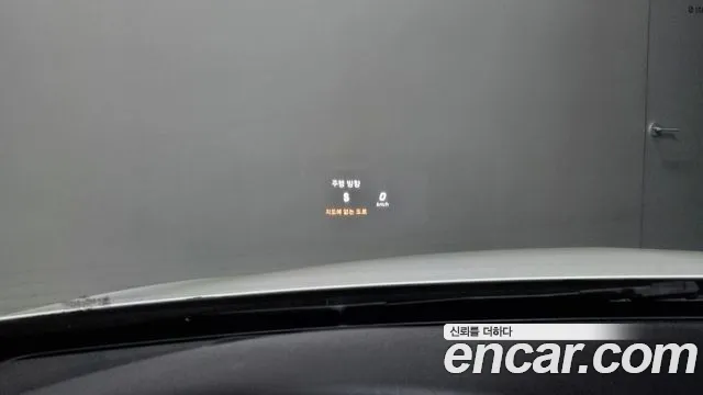 Mercedes-Benz C-Class 2017 thumb 10