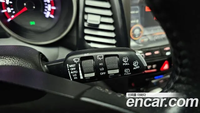 KGM Tivoli Air 2017 thumb 8