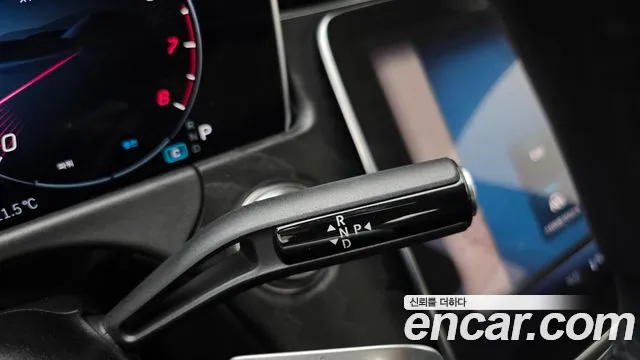 Mercedes-Benz E-Class 2025 thumb 6