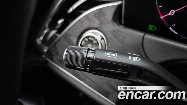 Mercedes-Benz E-Class 2025 thumb 7