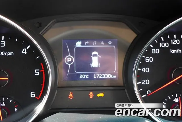 Kia Carnival 2016 thumb 9