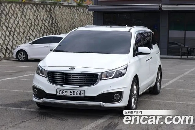 Kia Carnival 2016 thumb 5