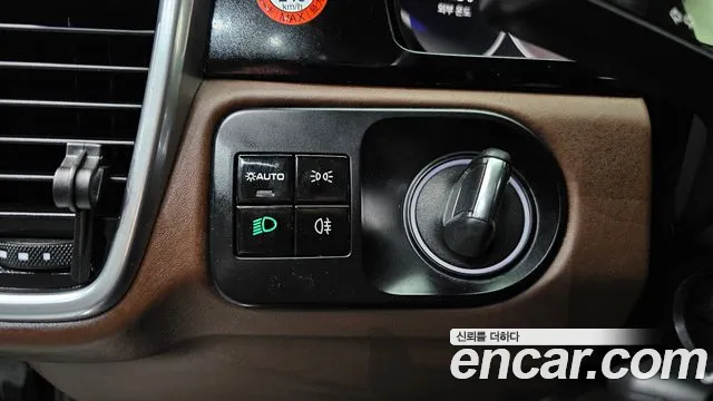 Porsche Cayenne 2020 thumb 12