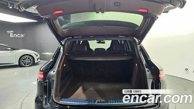 Porsche Cayenne 2020 thumb 7