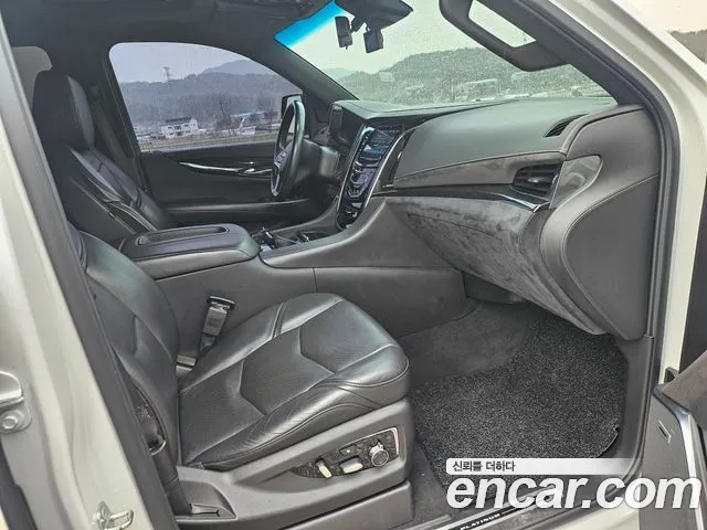 Cadillac Escalade 2018 thumb 8