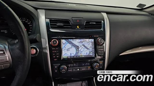 Nissan Altima 2016 thumb 9
