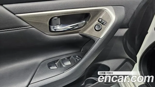 Nissan Altima 2016 thumb 5