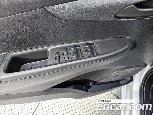 Chevrolet Spark 2016 thumb 11