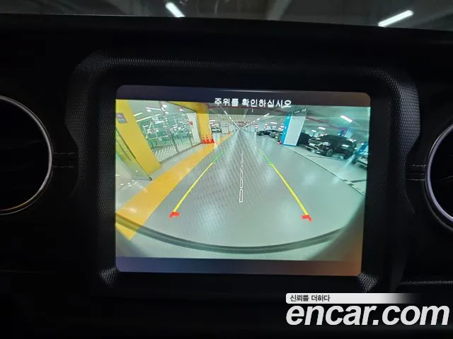 Jeep Wrangler 2023 thumb 12
