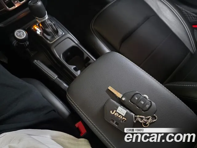 Jeep Wrangler 2023 thumb 8