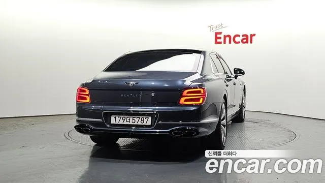 Bentley Flying Spur 2022 thumb 4