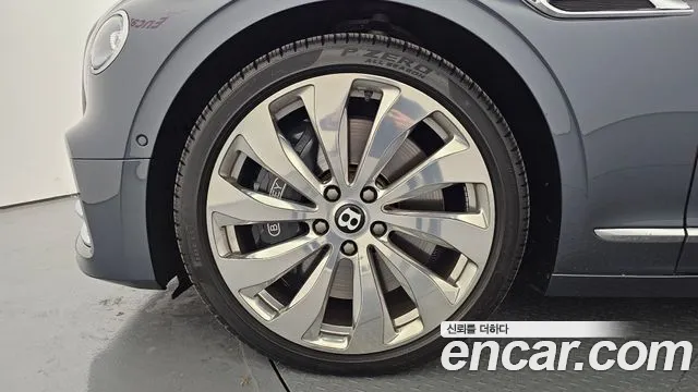 Bentley Flying Spur 2022 thumb 5
