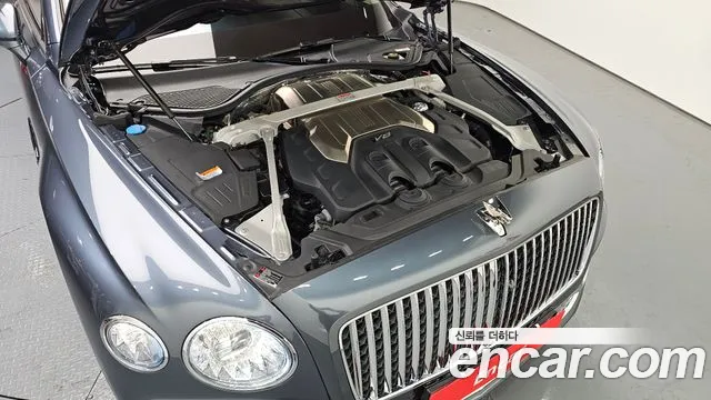 Bentley Flying Spur 2022 thumb 6
