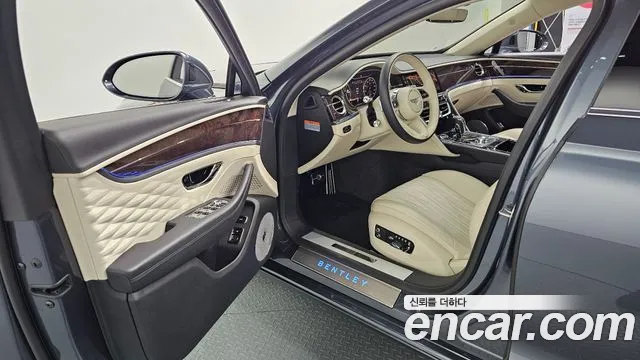 Bentley Flying Spur 2022 thumb 10