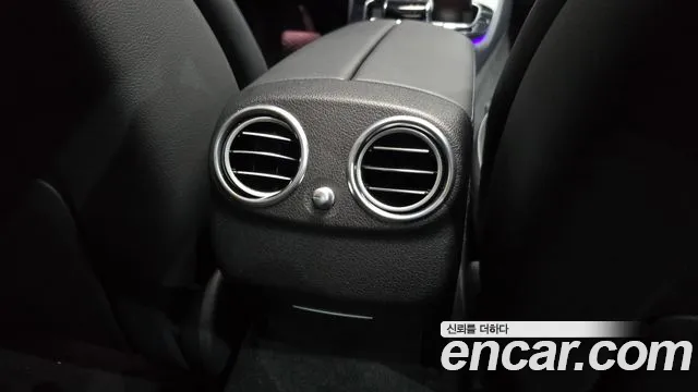 Mercedes-Benz E-Class 2017 thumb 7