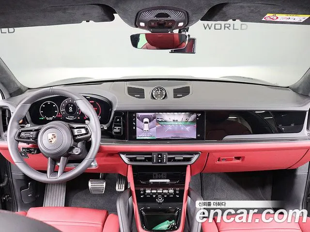 Porsche Cayenne 2025 thumb 3