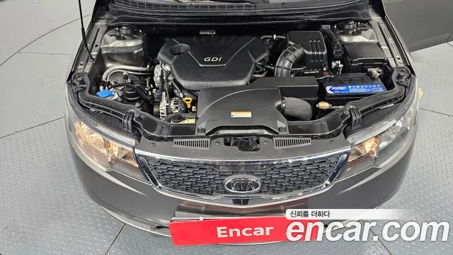 Kia Forte 2011 thumb 4