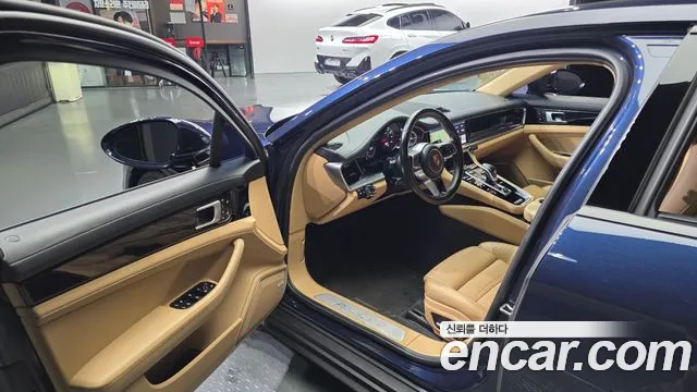 Porsche Panamera 2018 thumb 7