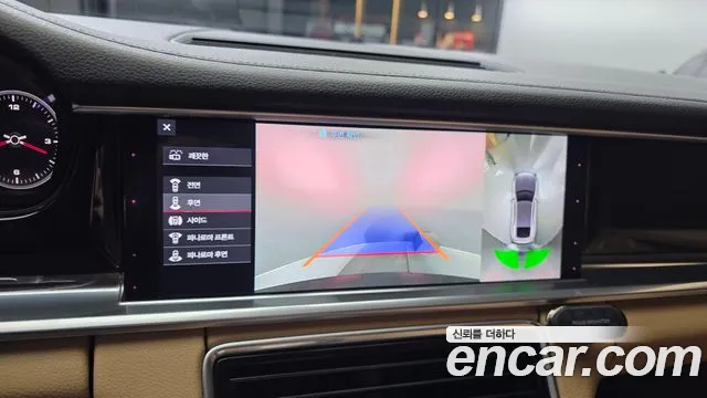 Porsche Panamera 2018 thumb 12