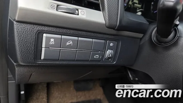KGM Rexton 2019 thumb 3