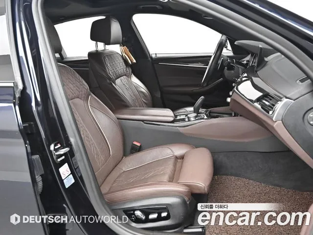 BMW 5 серии 2018 thumb 11