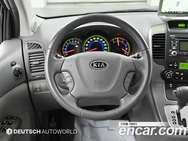 Kia Canival 2011 thumb 2