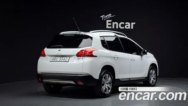 Peugeot 2008 2015 thumb 5