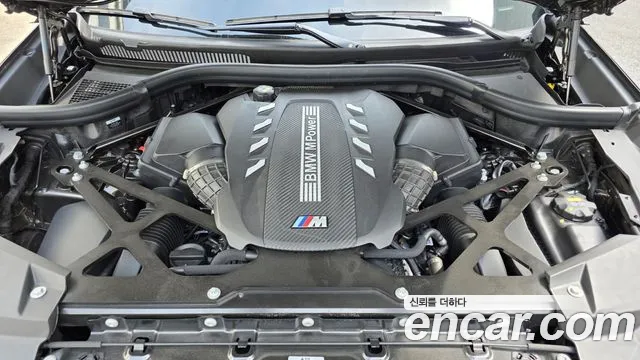 BMW X5 M 2022 thumb 10