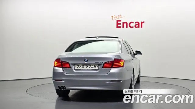 BMW 5 серии 2014 thumb 6