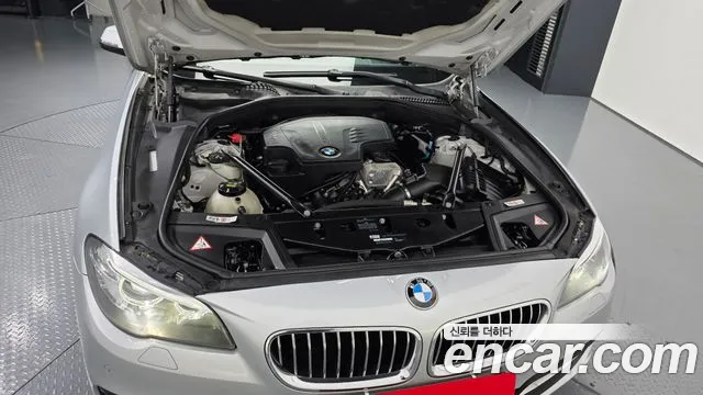 BMW 5 серии 2014 thumb 12