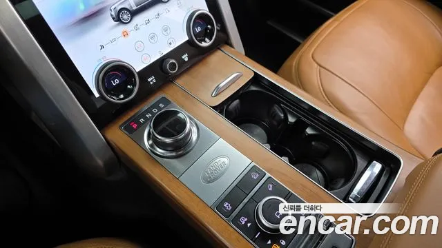 Land Rover Range Rover 2018 thumb 11