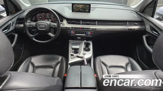 Audi Q7 2019 thumb 9