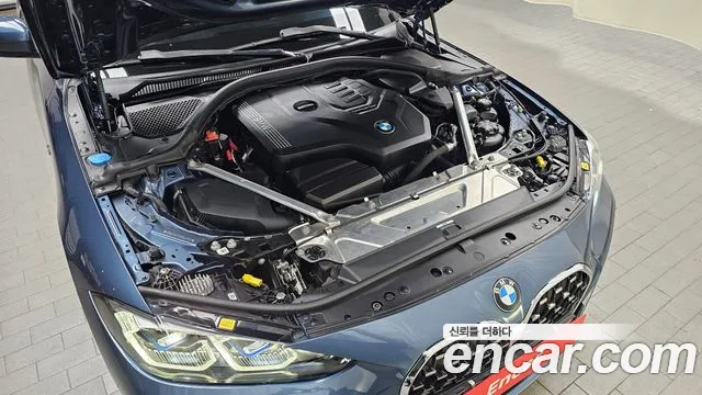 BMW 4-Series 2022 thumb 6